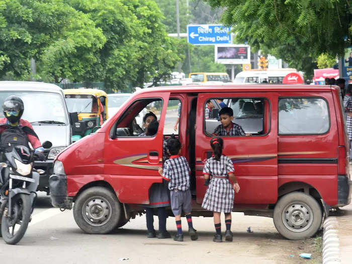 delhi school cabs issue strike and why parents are worried if cabs issue continue know all about it