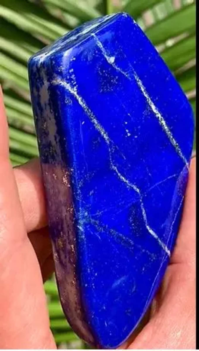 లాపిస్ రాజులీ రాయి (Lapis Lazuli)