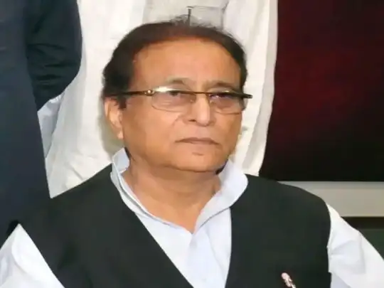 Azam Khan Health: सपा नेता आजम खान की तबीयत फिर बिगड़ी, मेदांता अस्‍पताल  में भर्ती - sp leader azam khan's health deteriorated again, admitted to  medanta hospital - Navbharat Times