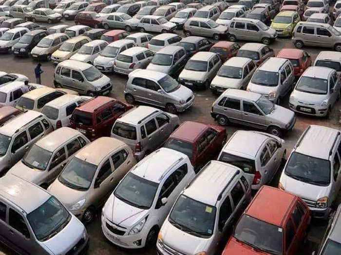 Motor vehicles sold less in July this year (File Photo)