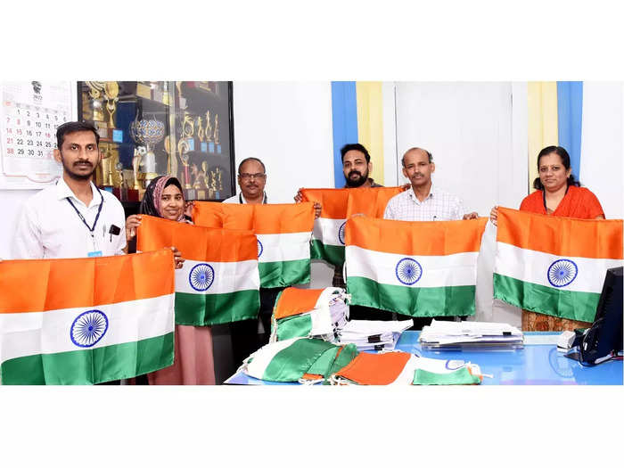 Kudumbashree Indian Flag Making