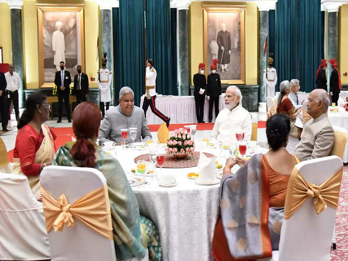at home dinner party by president murmu