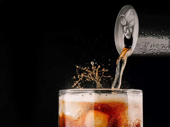 Drinking Diet Soda May Damage Your Eyes