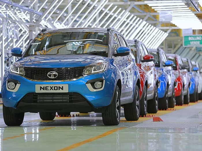 tata cars complete price list of august 2022