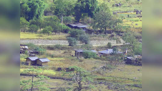 ना पूरग्रस्त, ना पाण्याचे दुर्भिक्ष्य, गाव स्थलांतराची मागणी; कारण ऐकून जिल्हाधिकारीही चाट पडले