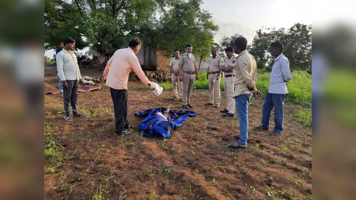 तरुणाचा मृतदेह त्याच्याच घराजवळच्या विहिरीत सापडला