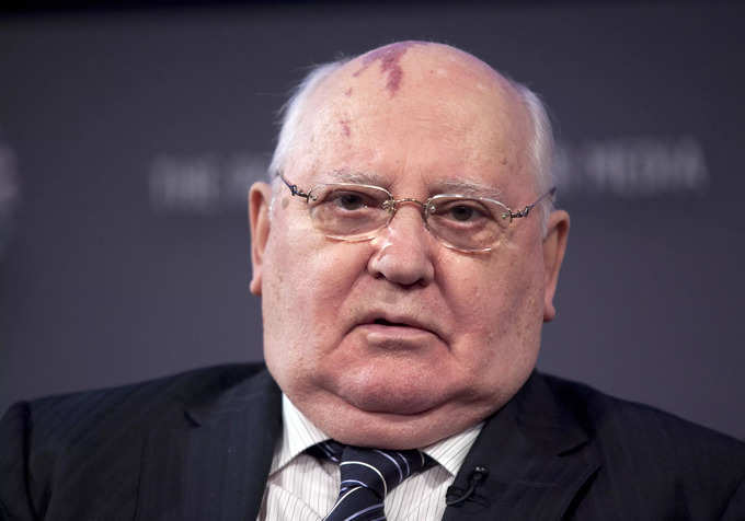 Mikhail Gorbachev 01