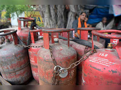 LPG Cylinder Price Today: ಹಬ್ಬದ ಕೊಡುಗೆ, 19 ಕೆಜಿ ಗ್ಯಾಸ್‌ ಸಿಲಿಂಡರ್‌ ದರ 100 ರೂ. ಇಳಿಕೆ