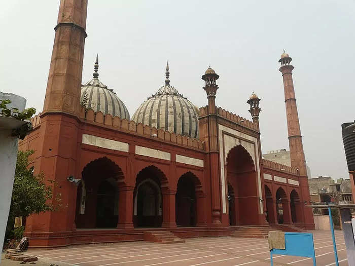 6 lesser known places of worship in delhi