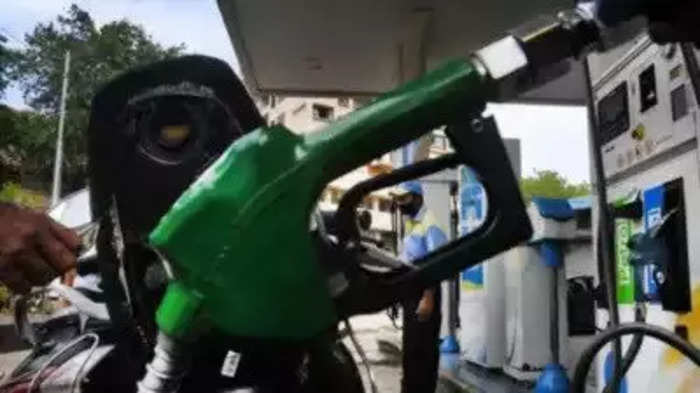 Check petrol and diesel price in Delhi, Mumbai, Kolkata, Chennai, Hyderabad, Bengaluru on September 2