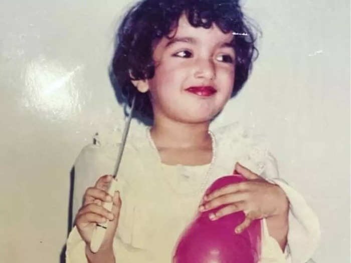 Aamrapali Dubey Childhood Pic