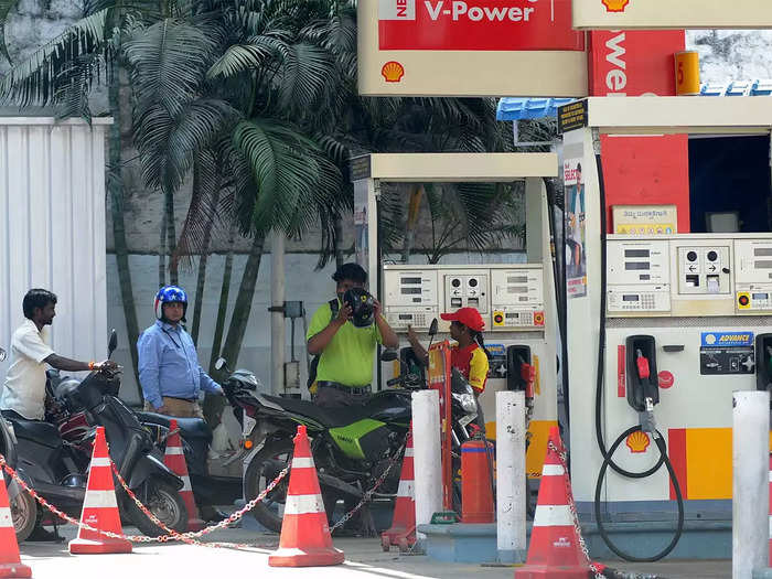 petrol rate today september 6 kerala