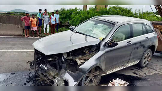 कारच्या मागच्या सीटचे बेल्ट न लावल्यास काय घडू शकते; एअरबॅगचा उपयोग कधी होतो?; जाणून घ्या सर्व प्रश्नाची उत्तरे