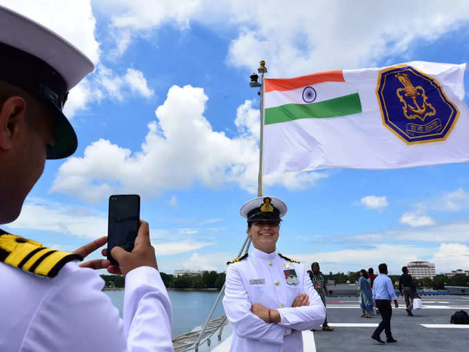 vikrant-navy-new-flag