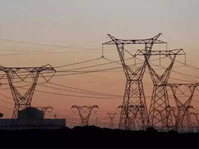 पावर कॉर्पोरेशन ने यूपी में बिजली का रेट बढ़ाने के लिए लगाई गुहार, नियामक आदेश पर रोक लगाने की अपटेल में मांग