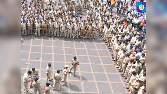 Pune : हिंदू राष्ट्र संघटनेच्या अध्यक्षावर हल्ला प्रकरण; तीन पोलिसांवर निलंबनाची कारवाई