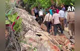 Noida Wall Collapse News: चारों तरफ बिखरी ईंट, घटनास्थल पर NDRF की टीम, नोएडा में सुबह-सुबह दर्दनाक हादसा