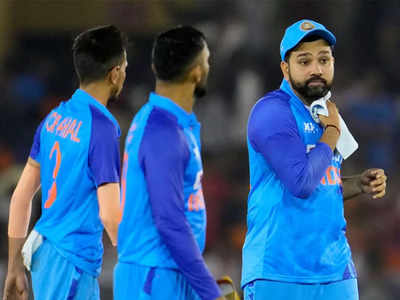 IND vs AUS: टीम इंडिया ने 208 रन बनाने के बावजूद घुटने टेके, सिर्फ कैच ड्रॉप नहीं, ये भी रहे हार के बड़े कारण 