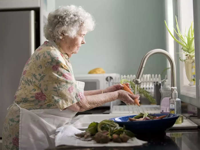 Foods for elderly that are simple to digest