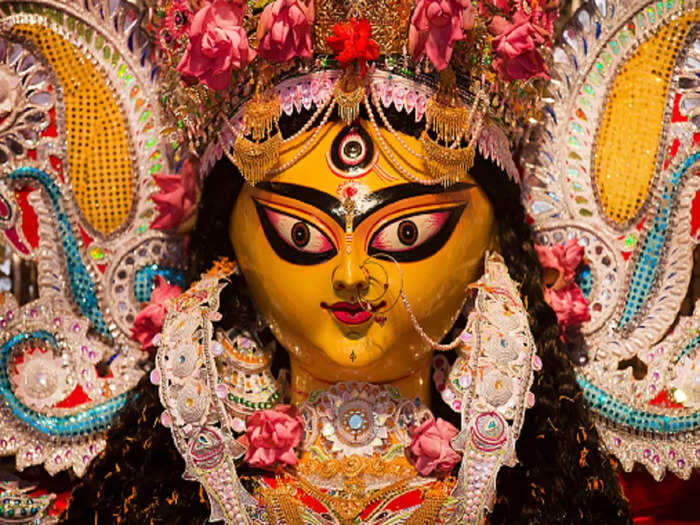 navratri 2022 puja and remedies according to zodiac sign maa durga offers blessing with good luck