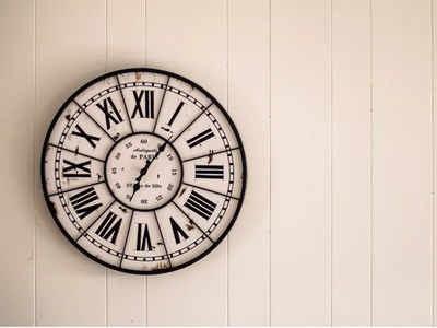 इस फेस्‍टिवल घर के इंटीरियर में इन Wall Clock को करें शा‍मिल, कम दाम में देंगी स्‍टाइलिश और एलिगेंट लुक 