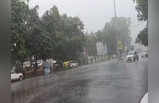 Lucknow Rain: लखनऊ में झमाझम बरसात, येलो अलर्ट के बीच शहर के कोने-कोने से ये तस्वीरें बयान कर रही मौसम का हाल