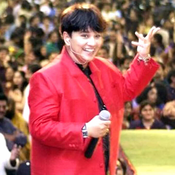 falguni pathak parents