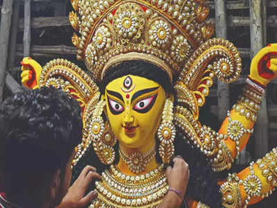 Kolkata Durga Puja: दुर्गा पूजा में बुन रहे सामाजिक ताना-बाना, कोलकाता के पंडालों की कमान संभाल रहा मुस्लिम समाज