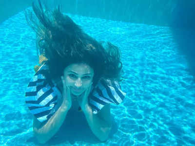 Hina Khan PICS: मालदीव के स्वीमिंग पूल में हिना खान ने लगाया बिस्तर, इनका हुस्न देख मछली भी हो जाए पानी-पानी 