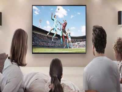 ४३ इंचाचा स्मार्ट टीव्ही स्वस्तात, ग्राहकांची खरेदीसाठी उडाली झुंबड