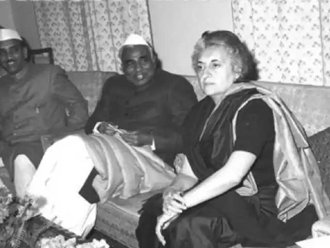 Hemwati Nandan Bahuguna Indira Gandhi