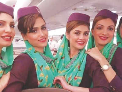 सादे कपड़े हों तो एयर होस्‍टेस जरूर पहनें अंडरगारमेंट, पाकिस्‍तानी एयरलाइन का तुगलकी फरमान