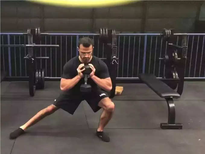 -goblet-lateral-lunge