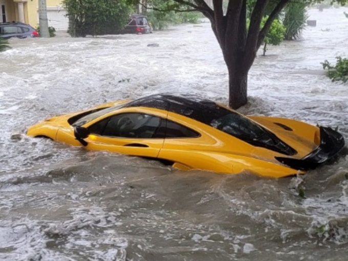 Mclaren Florida Flood (1)