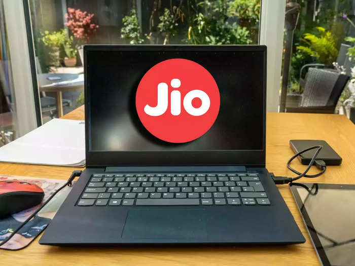 Reliance JioBook