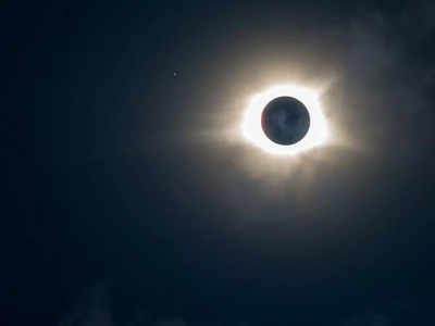 Solar Eclipse 2022: কালী পুজোর পরের দিনই সূর্য গ্রহণ, দ... 