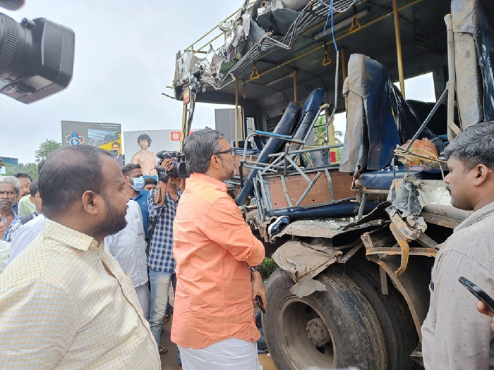 vadakkanchery accident