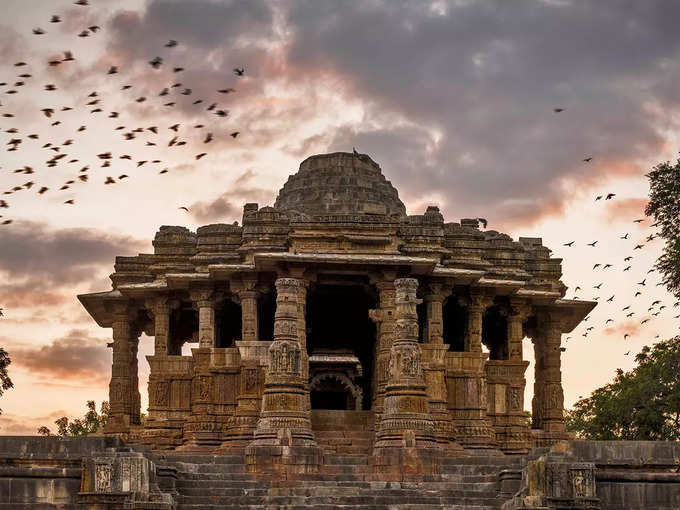 1000 साल पुराना है मोढेरा सूर्य मंदिर