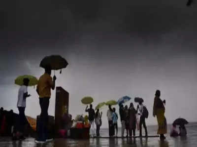 Weather Updates : मुंबई, ठाण्यासह कोकणात मुसळधार पाऊस कोसळणार; ३ दिवसांसाठी यलो अलर्ट 