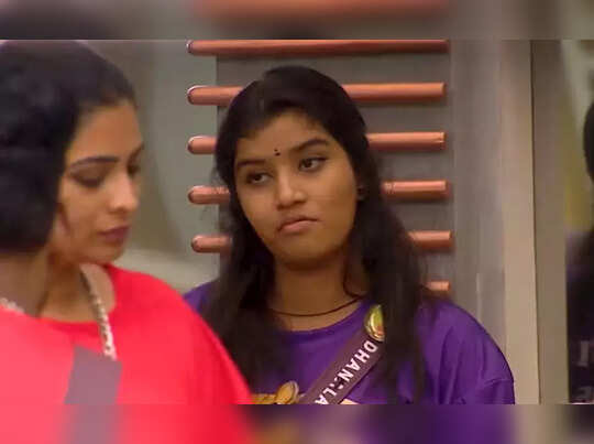 Bigg Boss Tamil6:லூசு மாதிரி கேட்காதனு தனலட்சுமியை வெளுத்துவிட்ட விஜே  மகேஸ்வரி: பத்தல பத்தல - vj maheswari and dhanalakshmi argue in bigg boss  tamil season 6 house - Samayam Tamil
