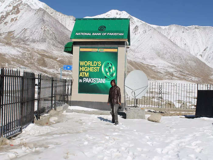 pakistan home of world gunnies highest atm machine