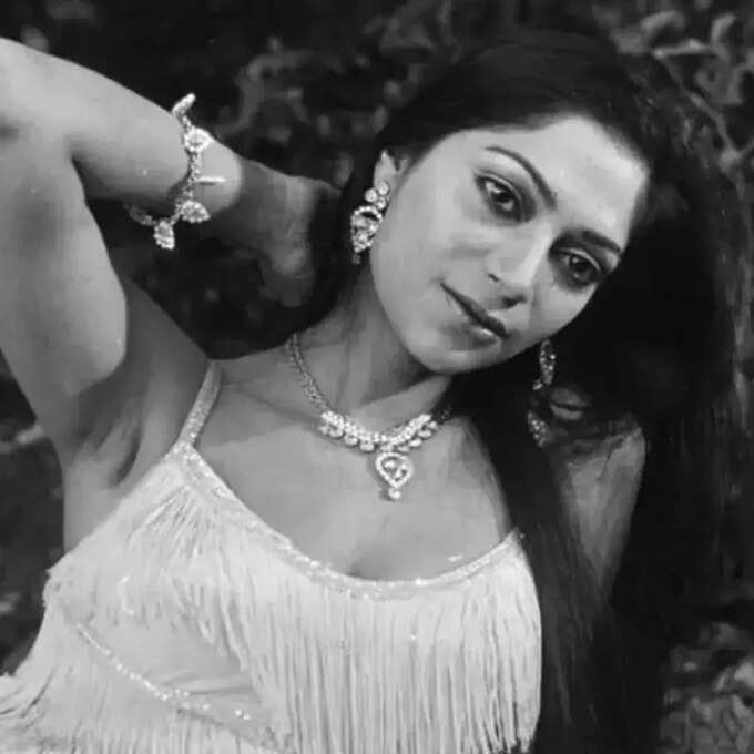 simi garewal young pic