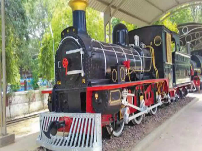 first locomotive