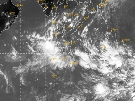 cyclone sitrang due to storm bihar jharkhand odisha bengal andhra pradesh -  आफत की तूफान से सावधान बिहार झारखंड ओडिशा बंगाल आंध्र प्रदेश पर खतरा जानिए  अपडेट्स