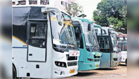 ८२ खासगी बसगाड्यांवर आरटीओची कारवाई; एक लाखाहून अधिक दंड वसूल