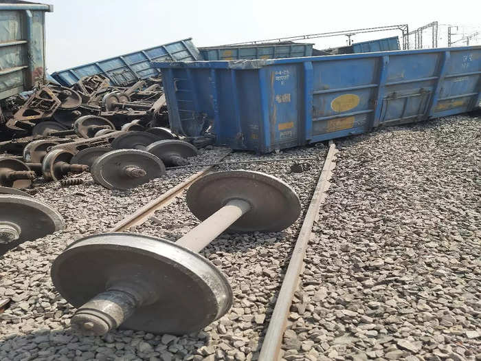 Fatehpur Train Derail