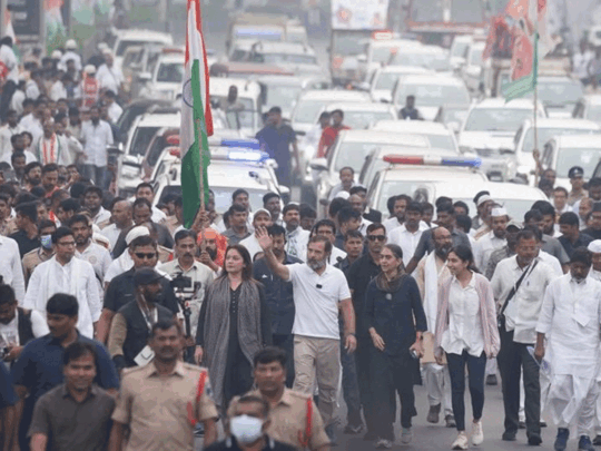 Pooja Bhatt Rahul Gandhi Bharat Jodo Yatra