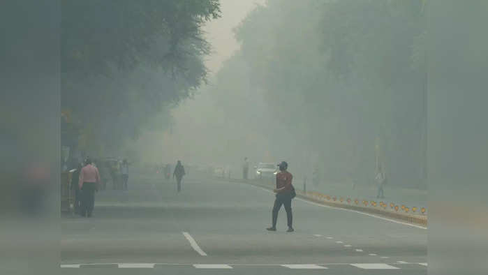 Delhi Pollution News: दिल्लीत प्रदूषणाने ओलांडली धोक्याची पातळी, शाळा बंद, ५० टक्के कर्मचाऱ्यांना WFH