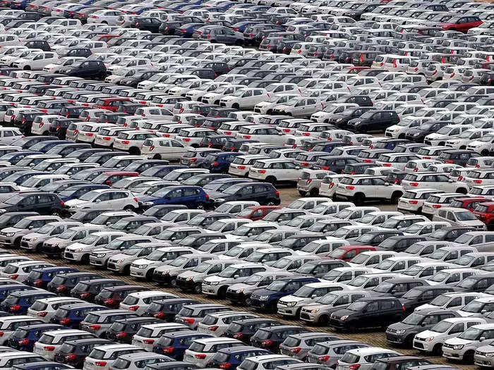 Auto retail sales grow 48% YoY in October, FADA remains cautious about year-endq