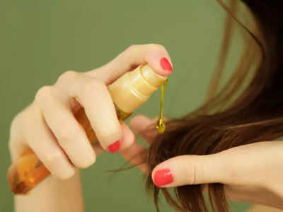 केसगळती कमी करण्यासाठी आणि केसांच्या उत्तम वाढीसाठी ट्राय करा हे बेस्ट Ayurvedic Hair Oil, मिळवा फास्ट रिझल्ट